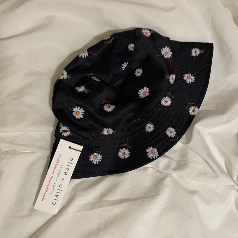 Alice + Olivia Reversible Bucket Hat